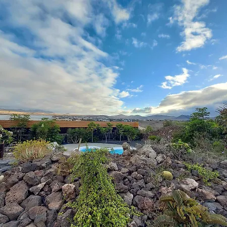 Private With Pool In Willa Lajares