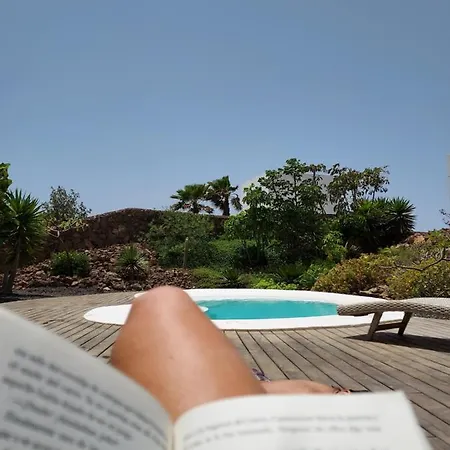 Private With Pool In Villa *