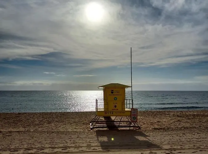 Private With Pool In Villa *