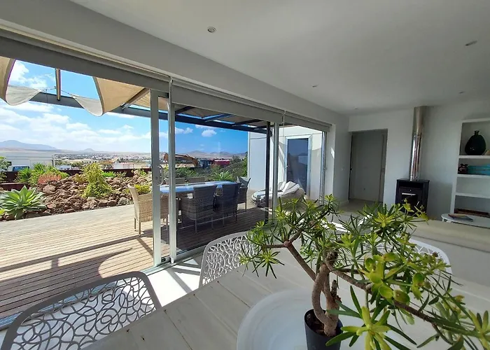 Villa Private With Pool In