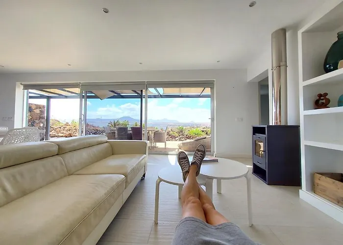 Villa Private With Pool In