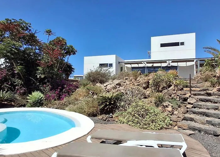 Private With Pool In Lajares