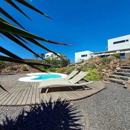 Villa Private With Pool In