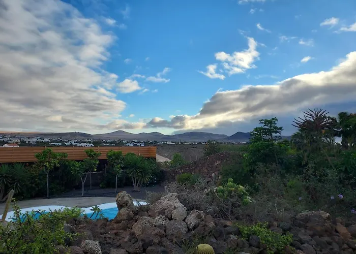 Vila Private With Pool In