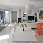 Private With Pool In Villa *