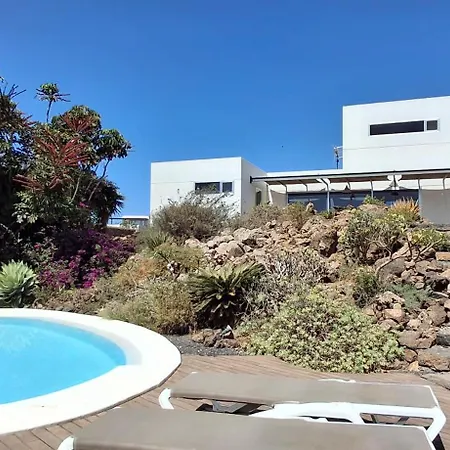Private With Pool In Lajares